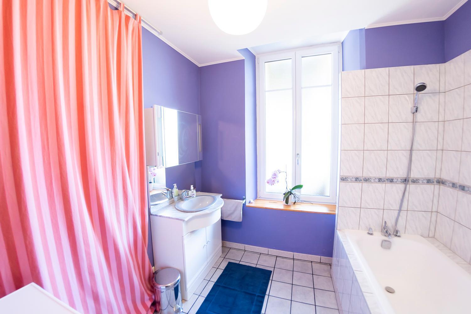 L'Enchantraine - Gite Tout Confort Et Tarif Tout Inclus - Appartement Spacieux Et Accueillant Sur Épinal Eksteriør billede